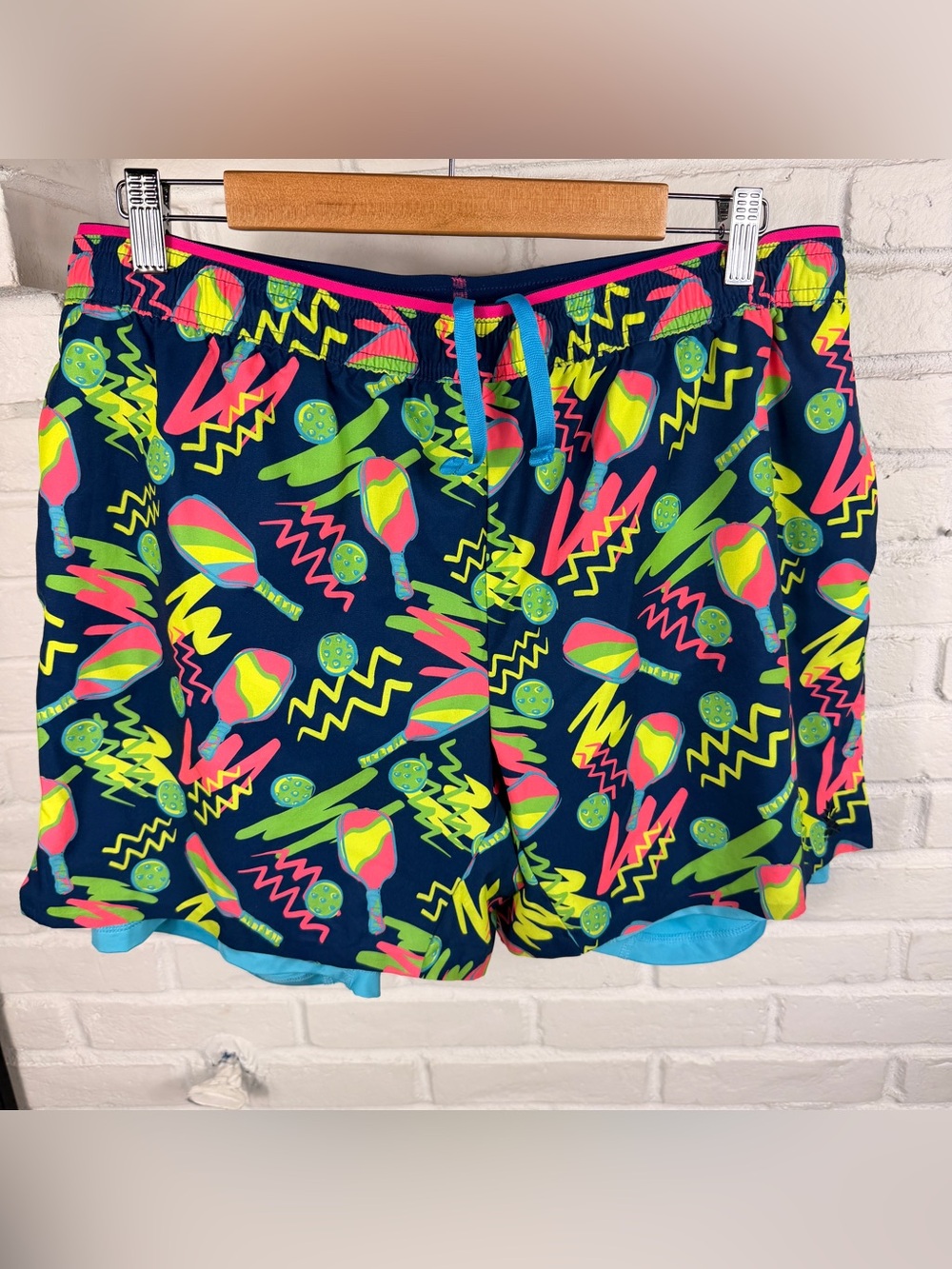 Chubbies Neon Pickleball Paddle XL 5.5 Inseam Lined Ultimate Training Shorts